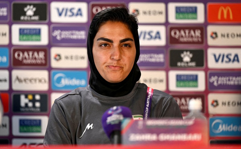 Wanita Iran Resmi Jadi Warga Australia